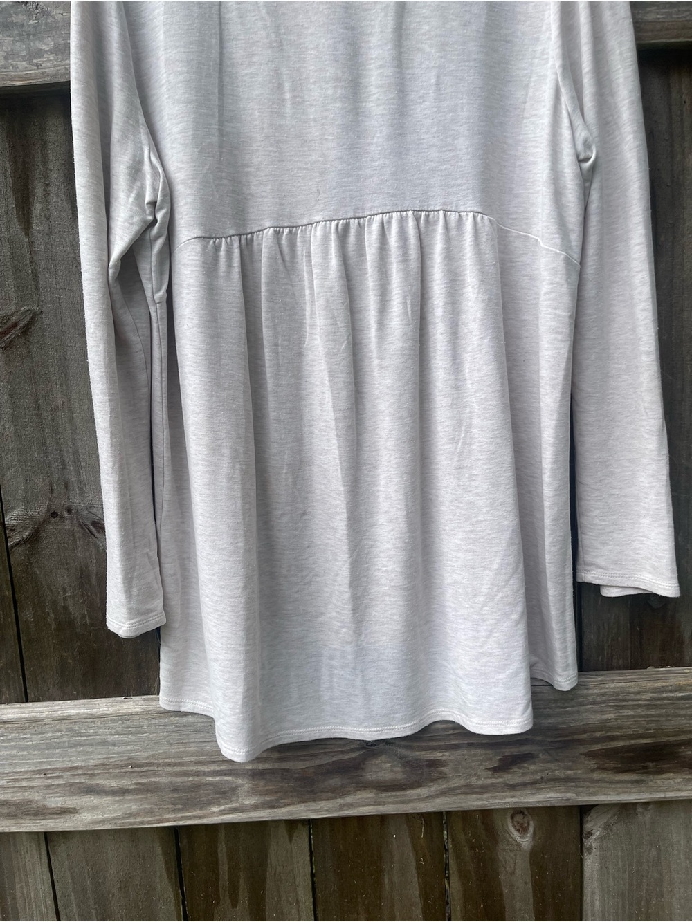 J. Jill Lightweight Long-Sleeve Tunic in Light Taupe - Picture 9 of 9